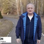 Igor Dodon și-a filmat vlogul îmbrăcat în haine de lux