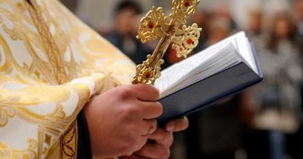 Un preot din Soroca amendat pentru oficierea unei slujbe cu enoriași