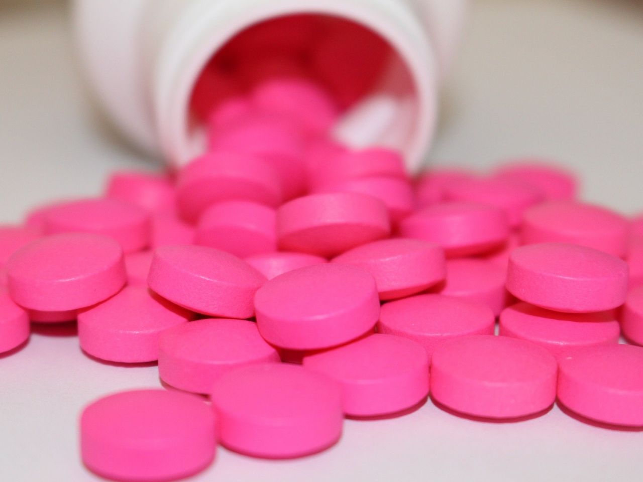 Ibuprofen – Medicamentul periculos pentru persoanele infectate cu COVID-19