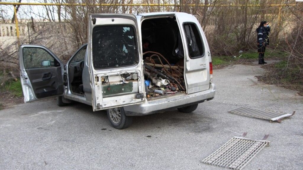 Trei persoane din raioanele Soroca și Sângerei au fost reținute pentru furt de metal în valoare de peste cinci mii de lei