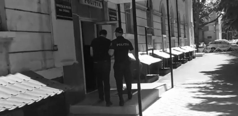Schemă de escrocherie. Un tânăr din raionul Soroca închiria apartamente după care le dădea în chirie altor persoane