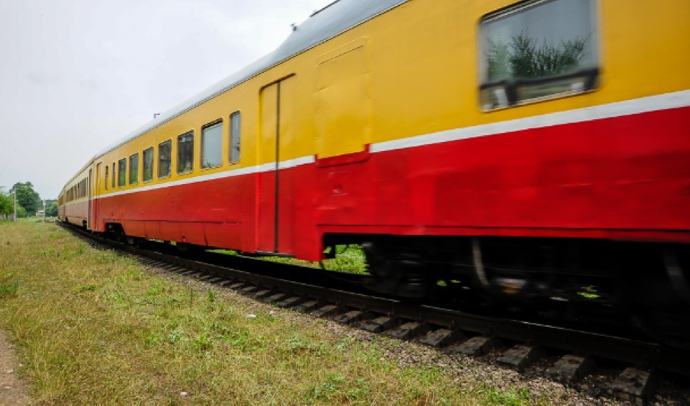Un bărbat a fost spulberat de trenul de pe ruta Chișinău – Ocnița