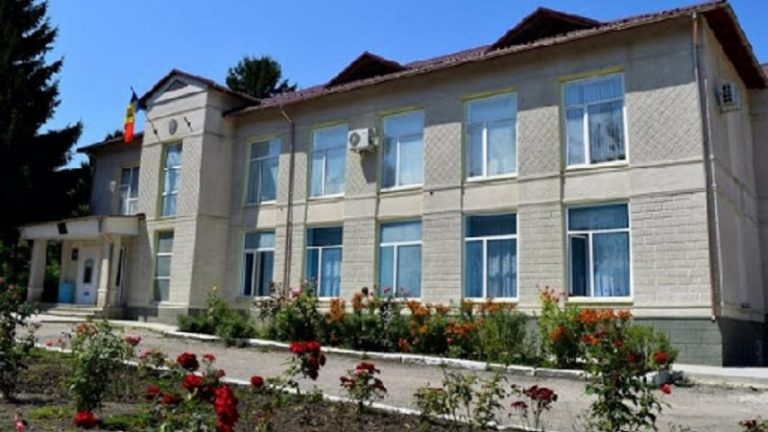 Primăria satului Larga din raionul Briceni a intrat în carantină