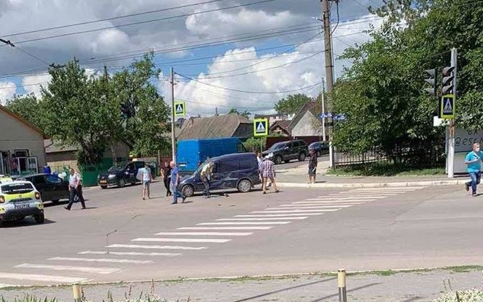 Accident cu implicarea mașinei de poliție produs pe o stradă din Bălți