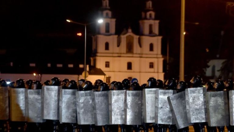 /VIDEO/ Victoria lui Lukașenko a dus la proteste violente în Belarus