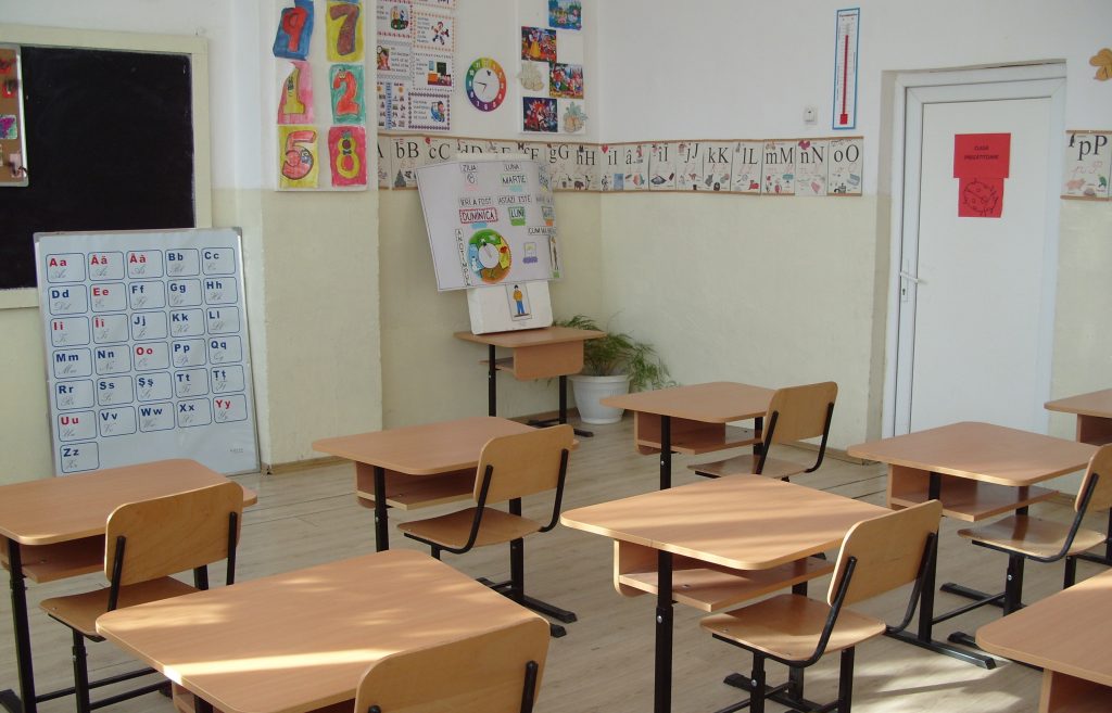 Guvernul alocă 50 milioane de lei pentru redeschiderea școlilor și grădinițelor din 1 septembrie