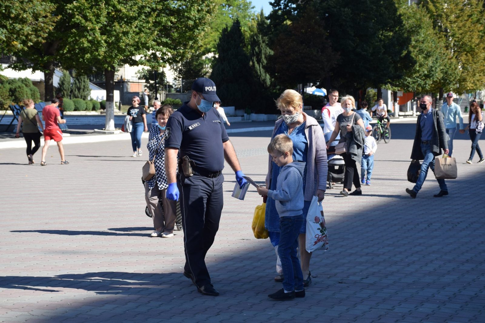 Polițiștii din Bălți întreprind măsuri pentru prevenirea accidentelor rutiere în care pot fi implicați elevii