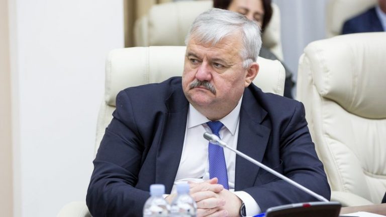 Șarov, despre șeful statului după ce a intrat în școală fără mască: Eu cred că Dodon a greșit și trebuie să dea explicații