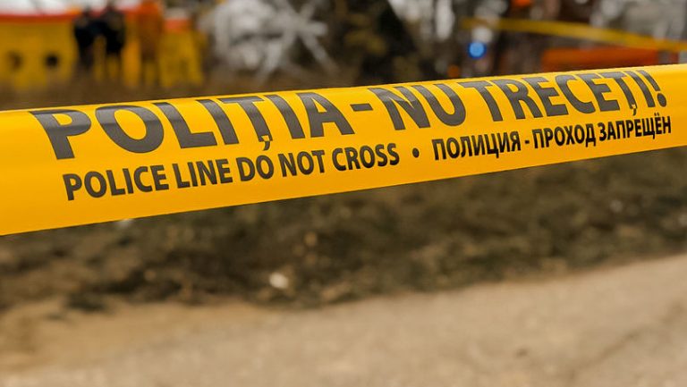 Un bărbat din raionul Drochia și-a găsit soția strangulată în propria curte