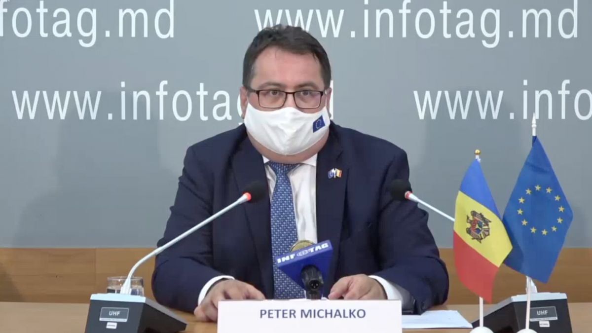 Peter Michalko: Autoritățile din țară trebuie să fie un exemplu pentru cetățeni privind respectarea măsurilor de protecție împotriva coronavirusului