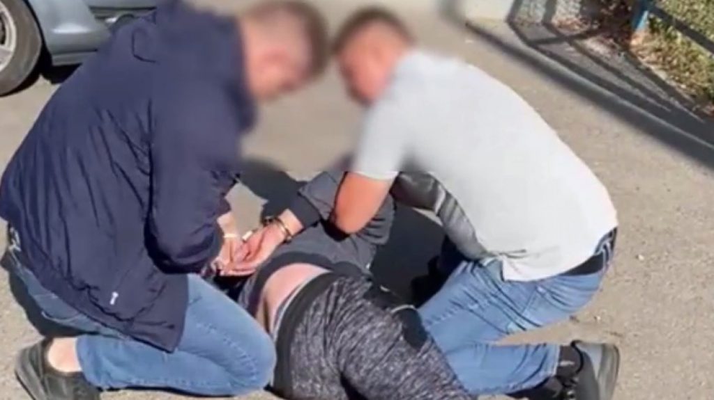 Un tânăr din raionul Ocnița riscă până la șapte ani de închisoare. Vezi ce infracțiuni a comis
