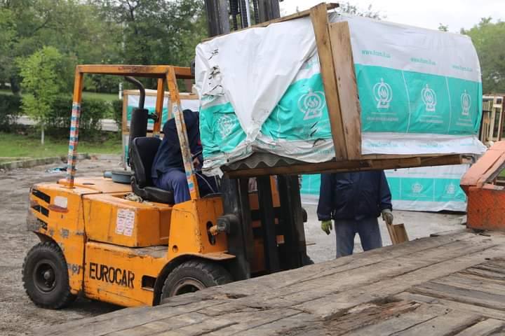 /VIDEO/ Salvatorii au distribuit materiale de construcție în raionul Glodeni pentru populația afectată de intemperii