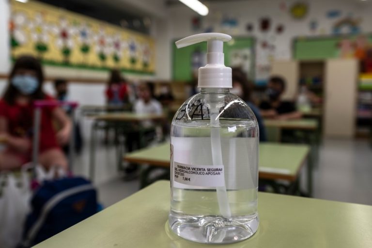 O societate filantropică din Germania va dona echipamente de protecție instituţiilor de învăţământ din Republica Moldova