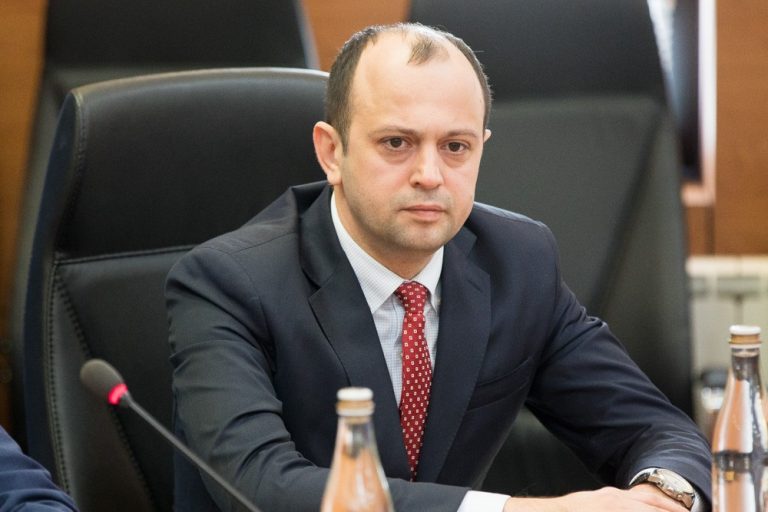 Oleg Țulea renunță la șefia Ministerului de Externe în favoarea celei de ambasador în Ungaria