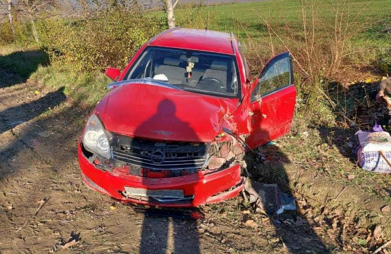 /FOTO/ Grav accident în raionul Sângerei. Patru persoane au ajuns la spital