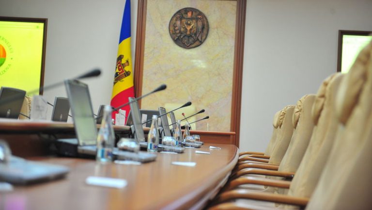 Nume noi și vechi în Guvernul Chicu