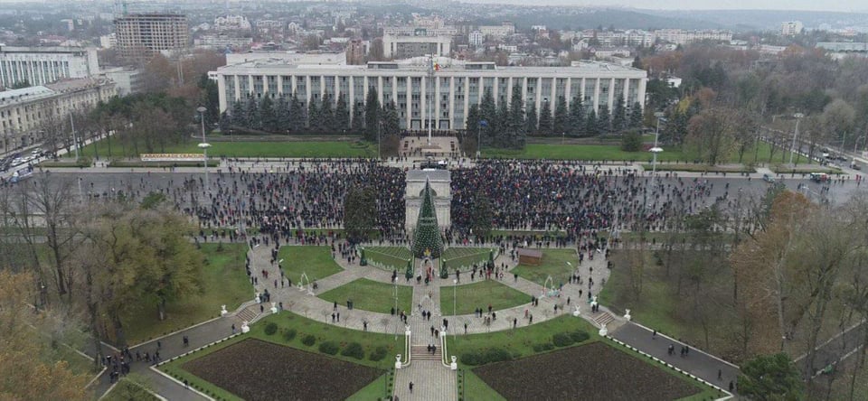 Datele privind numărul de protestatari ce au participat la manifestația de duminică din centrul Chișinăului, diferă. Cine are dreptate poliția sau organizatorii