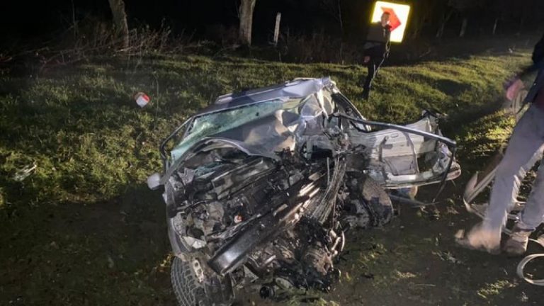Accident violent în raionul Sângerei. O tânără în de 23 de ani a murit, după ce mașina pe care o conducea a fost lovită violent de un alt automobil