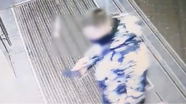 /VIDEO/ Un tânăr din raionul Fălești a fost reținut de poliția capitalei pentru o escrocherie în mediul online