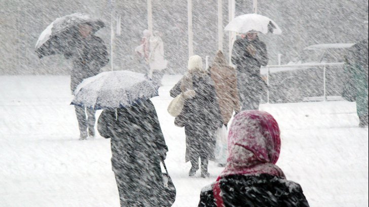 Atenție! Republica Moldova se află sub Cod Galben de lapoviță și ninsoare