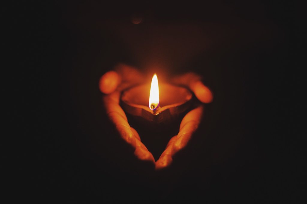 Tragedie în raionul Ocnița. O fetiță de 5 ani a decedat, după ce a căzut de pe un beci