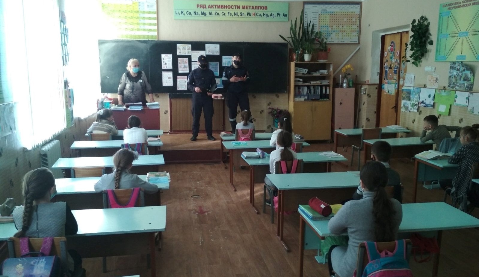 Peste 140 de copii din municipiul Bălți au fost informați de către salvatori despre pericolele care le pot afecta viața în perioada vacanței de vară
