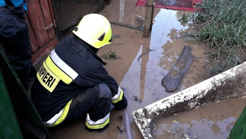 Mai multe gospodării din raioanele Edineț și Florești au fost inundate din cauza precipitațiilor abundente