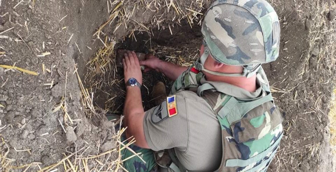 /FOTO/ Peste 70 de muniții au fost lichidate în luna iulie de către geniștii Armatei Naționale