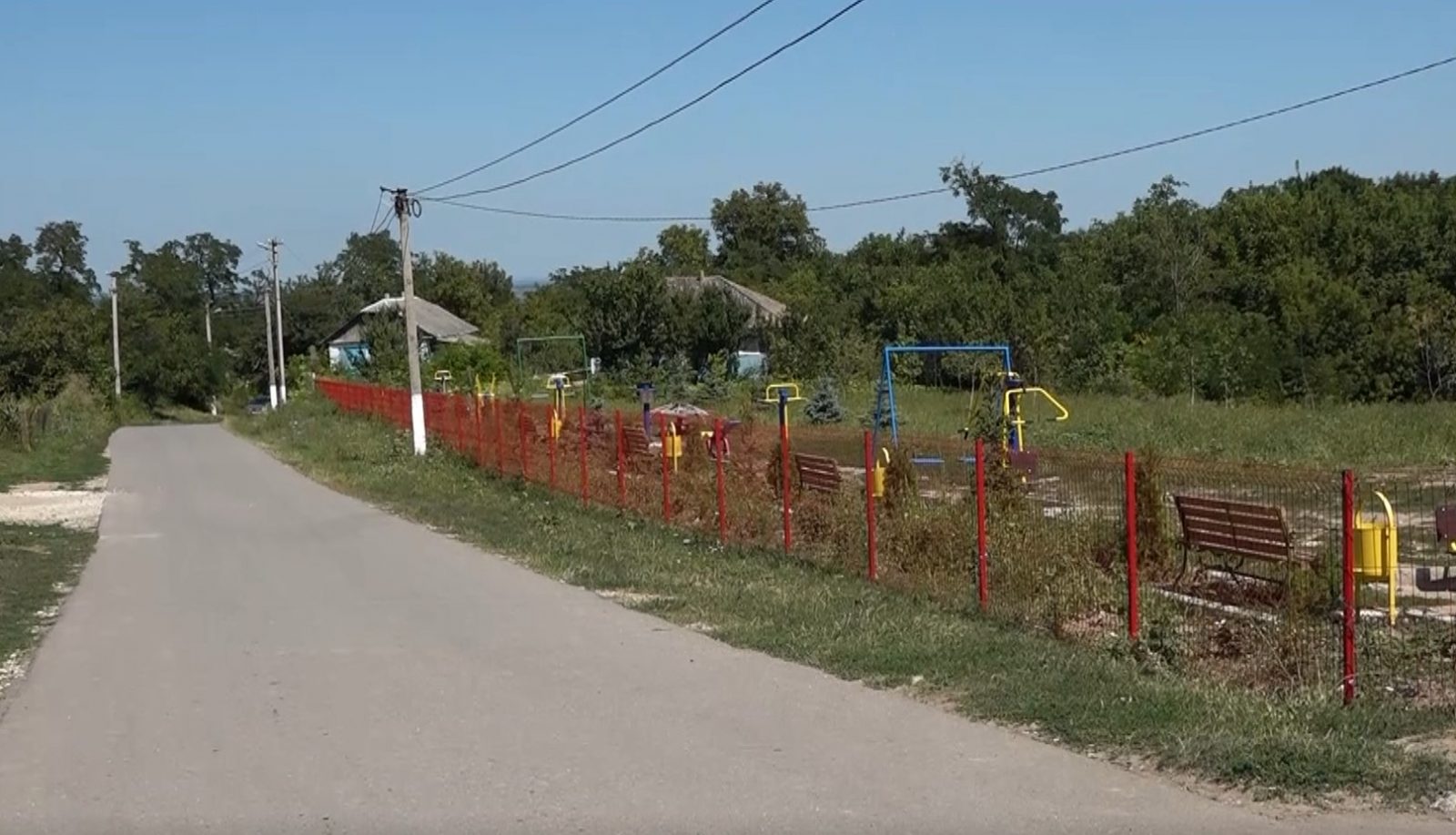 /VIDEO/ Râpa din satul Băxani, raionul Soroca, s-a transformat într-un parc