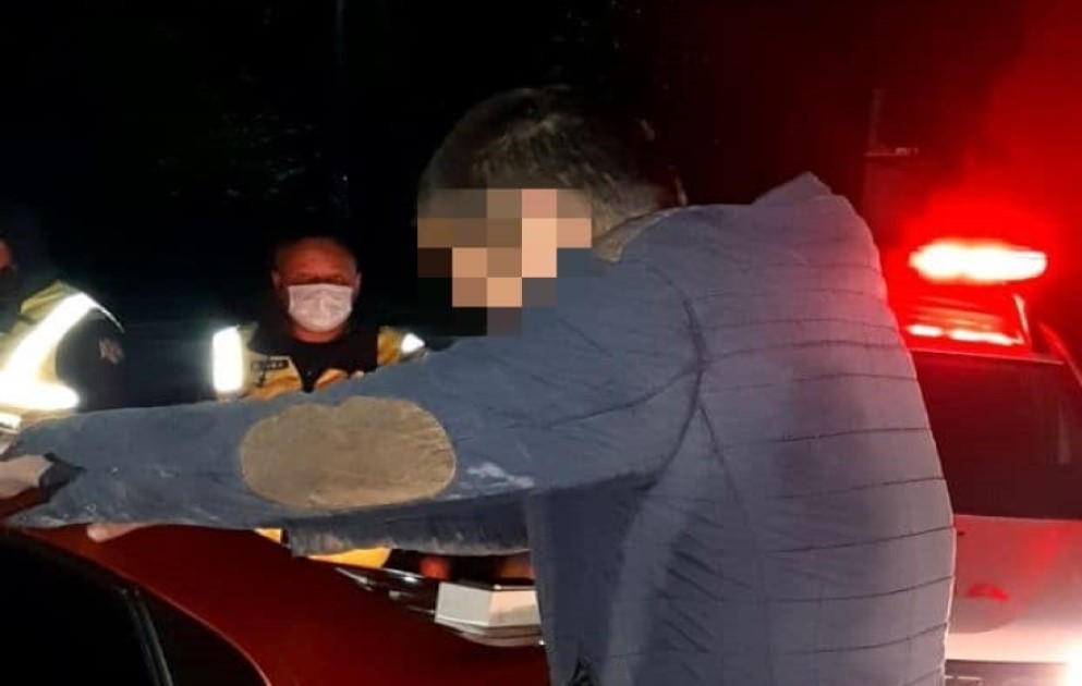Conducător auto drogat oprit pe o stradă din Bălți