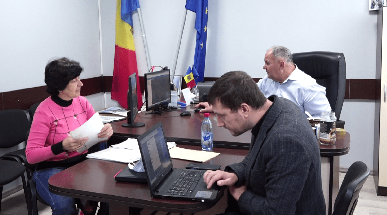 /VIDEO/ Asistență juridică gratuită pentru locuitorii din satul Sofia, raionul Drochia. Cu ce probleme se confruntă localnicii
