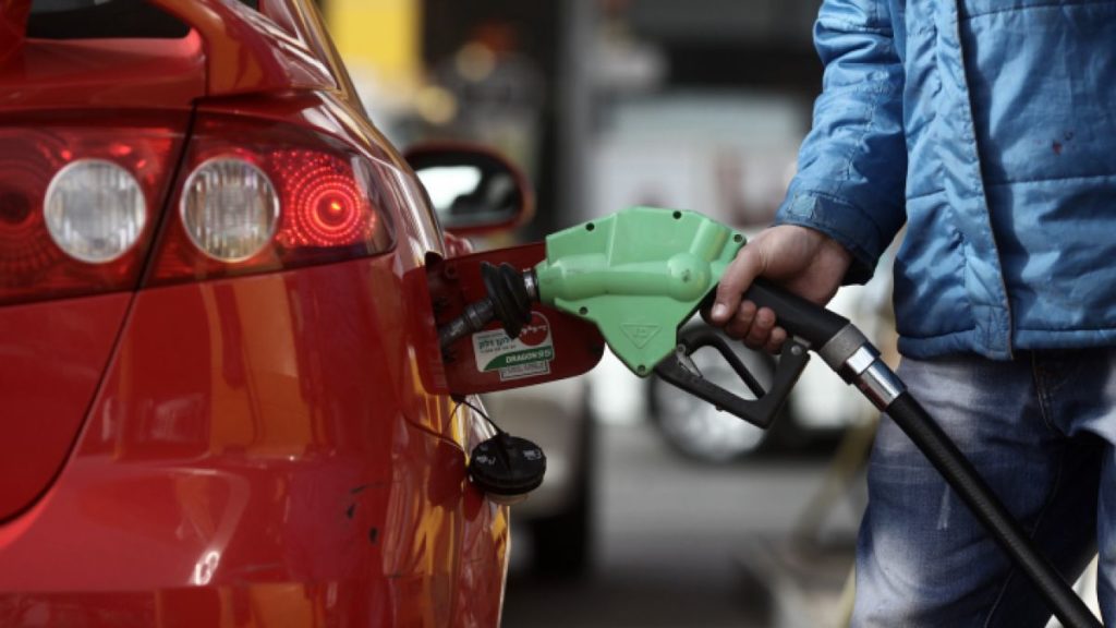 Noi scumpiri la carburanți. Prețurile-plafon aprobate de ANRE