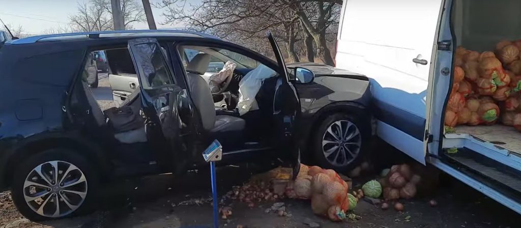 /FOTO/ Accident cu implicarea a trei automobile, la Soroca
