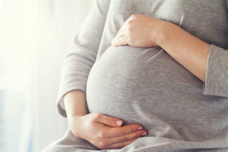 Mama bebelușului găsit în veceul unei întreprinderi din Chișinău a fost identificată