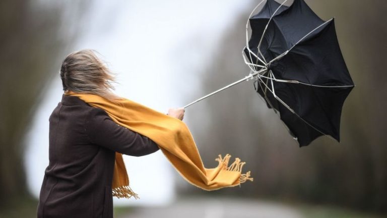 Atenție! Meteorologii anunță Cod Galben de vânt pe întreg teritoriul țării