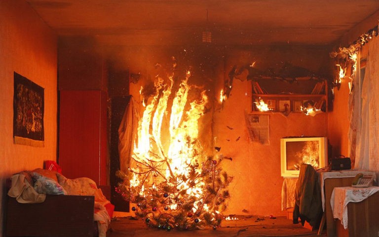 /VIDEO/ Pompierii și salvatorii îndeamnă oamenii să respecte regulile antiincendiare în perioada sărbătorilor de iarnă