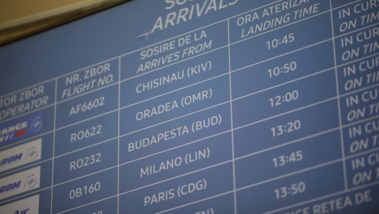 Condițiile de intrare în România, modificate din nou. Se reduce carantina pentru cei vaccinați care vin din afara UE și nu au test PCR