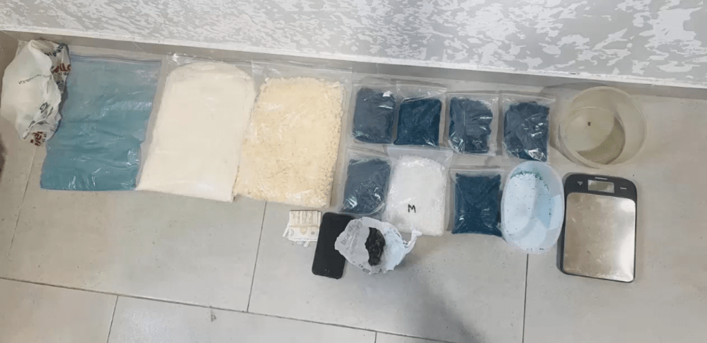 Droguri de peste 2 milioane de lei depistate la un tânăr din raionul Ocnița. Le vinde pe Telegram