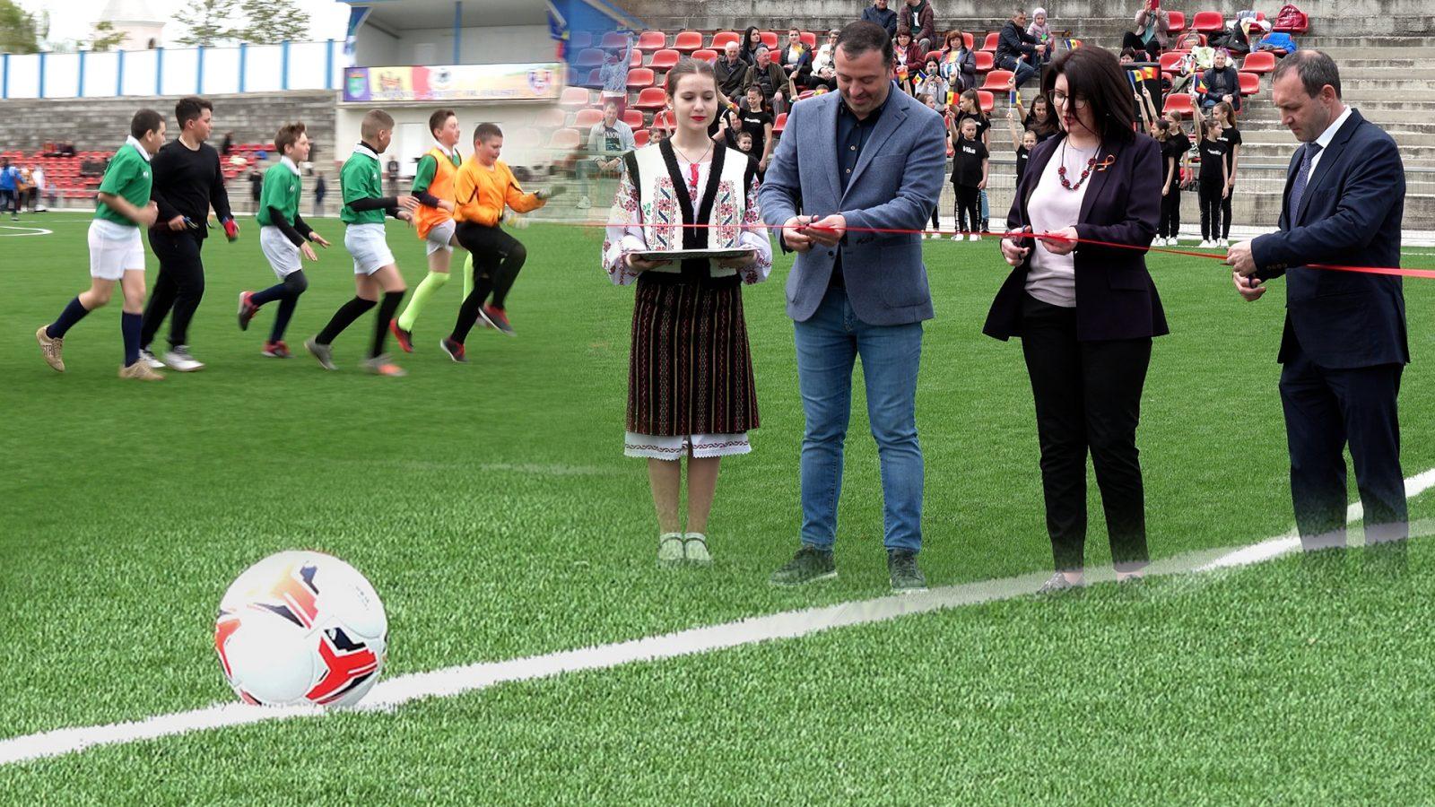 /VIDEO/ După 10 ani de reparații, stadionul de fotbal din Fălești a fost deschis de Ziua Națională a Drapelului