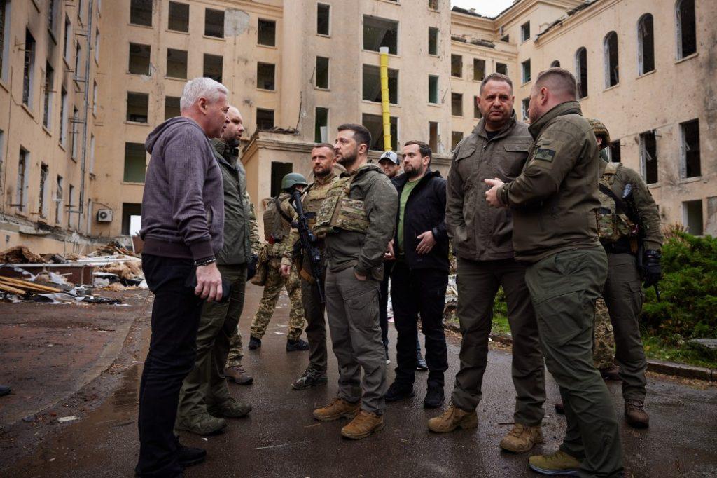 Volodimir Zelenski l-a demis pe șeful serviciilor de securitate din Harkov, după ce a vizitat orașul