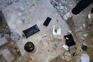 /FOTO/ Consumau droguri în clădiri părăsite. Trei tineri din raionul Ocnița, reținuți