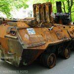 Maşini militare ruse, capturate de ucraineni, expuse, de 9 Mai, pe o stradă centrală din Kiev