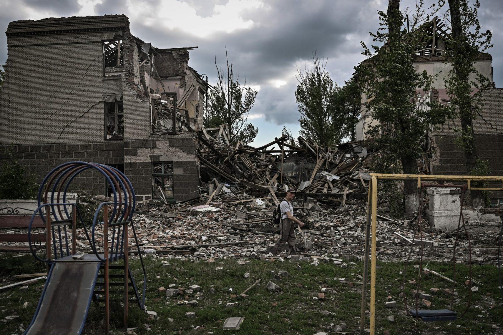 /FOTO/ Severodonețk, una dintre ultimele zone controlate de Kiev în Lugansk, este sub asaltul continuu al rușilor
