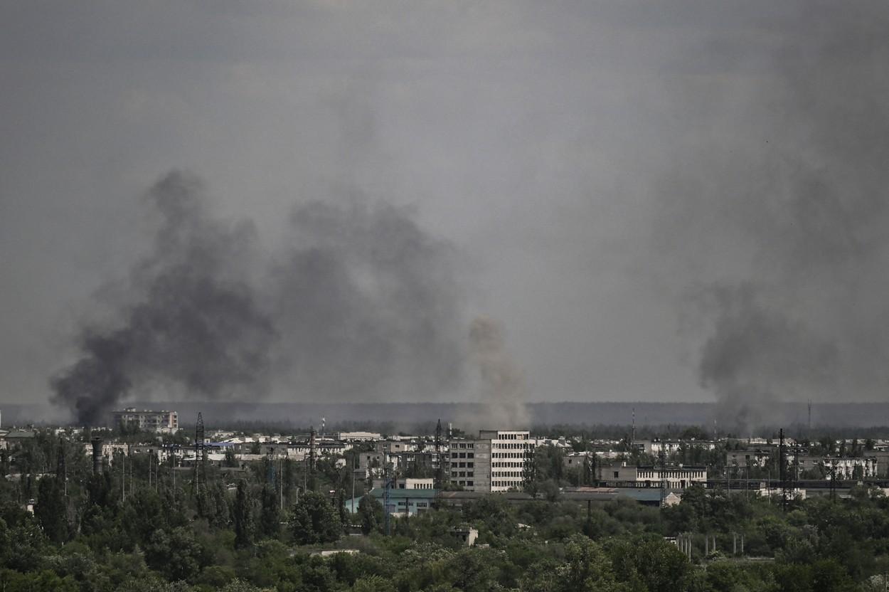 /VIDEO/ Cel puțin 9 morți, după bombardamentele din Harkov