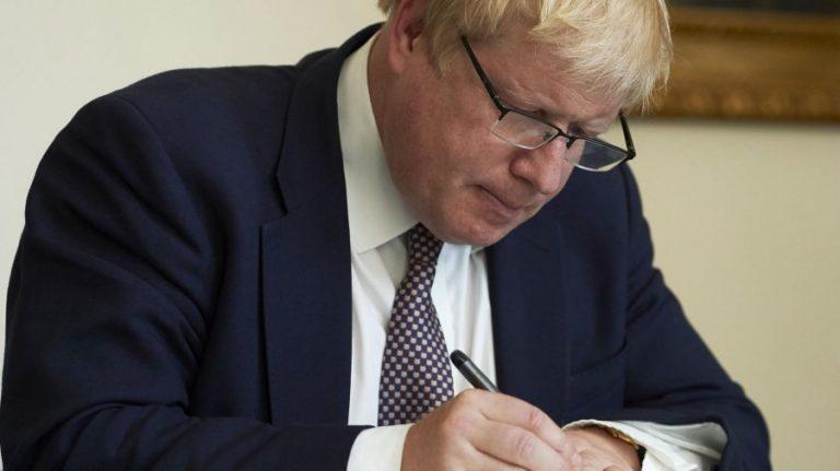 Boris Johnson a transmis o scrisoare copiilor din Ucraina: „Nu îmi pot imagina cât de greu vă este”