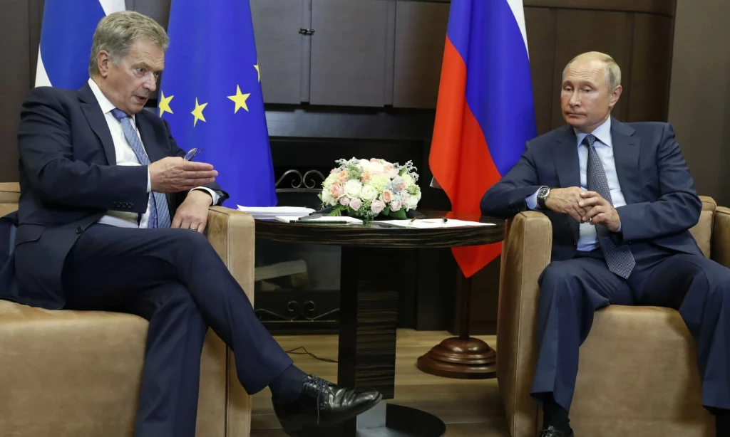 Președintele Finlandei l-a sunat pe Putin să-i spună că țara sa va adera la NATO