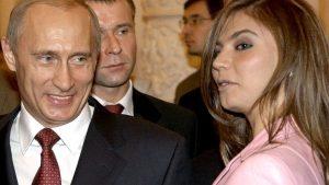 Alina Kabaeva, presupusa iubită a lui Putin, pusă oficial pe lista persoanelor din anturajul lui Putin sancționate de Londra