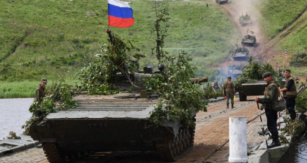 Rusia a adoptat legea care elimină limita de vârstă pentru înrolarea în armată în bază de contract