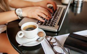STUDIU // Angajații care își iau pauze de cafea sunt mai productivi