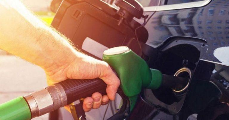 Mici ieftiniri la carburanți. ANRE a stabilit noi prețuri pentru weekend